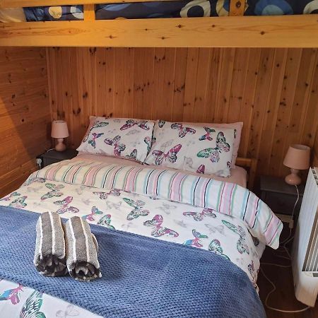 헤리퍼드 Luxury Railway Carriage With Stunning Views 아파트 외부 사진